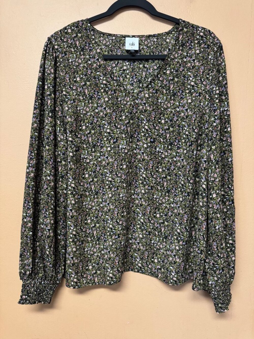 Cabi Floral Blouse Women’s Large Green Pink Smocked Cuff Long Sleeve Top L